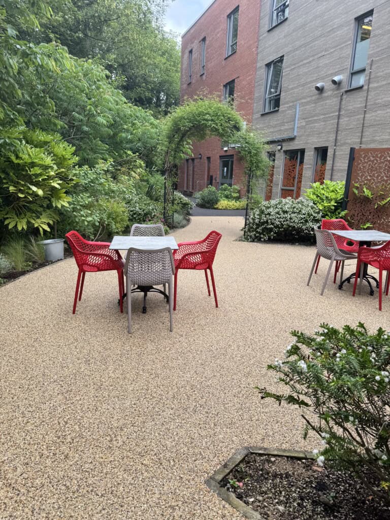 Resin-Bound Garden Image 1